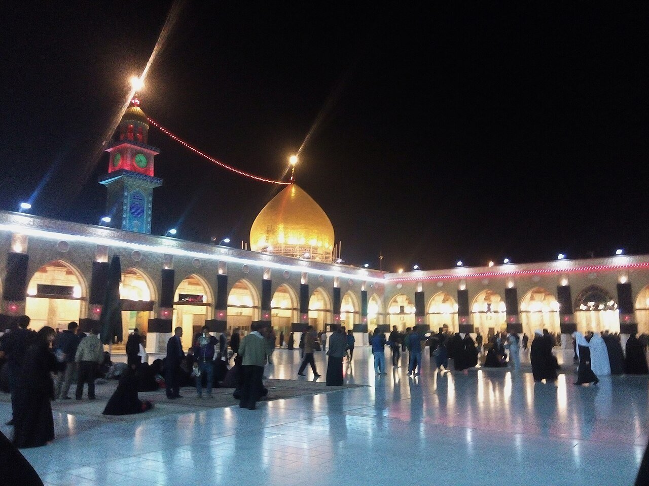 Great Mosque of Kufa at night
